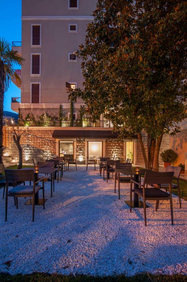 Vela Hotell 4*